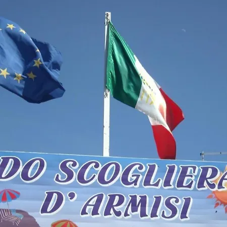 Attico Scogliera D'armisi 아파트 *